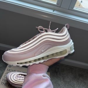 Women’s Nike Air Max 97